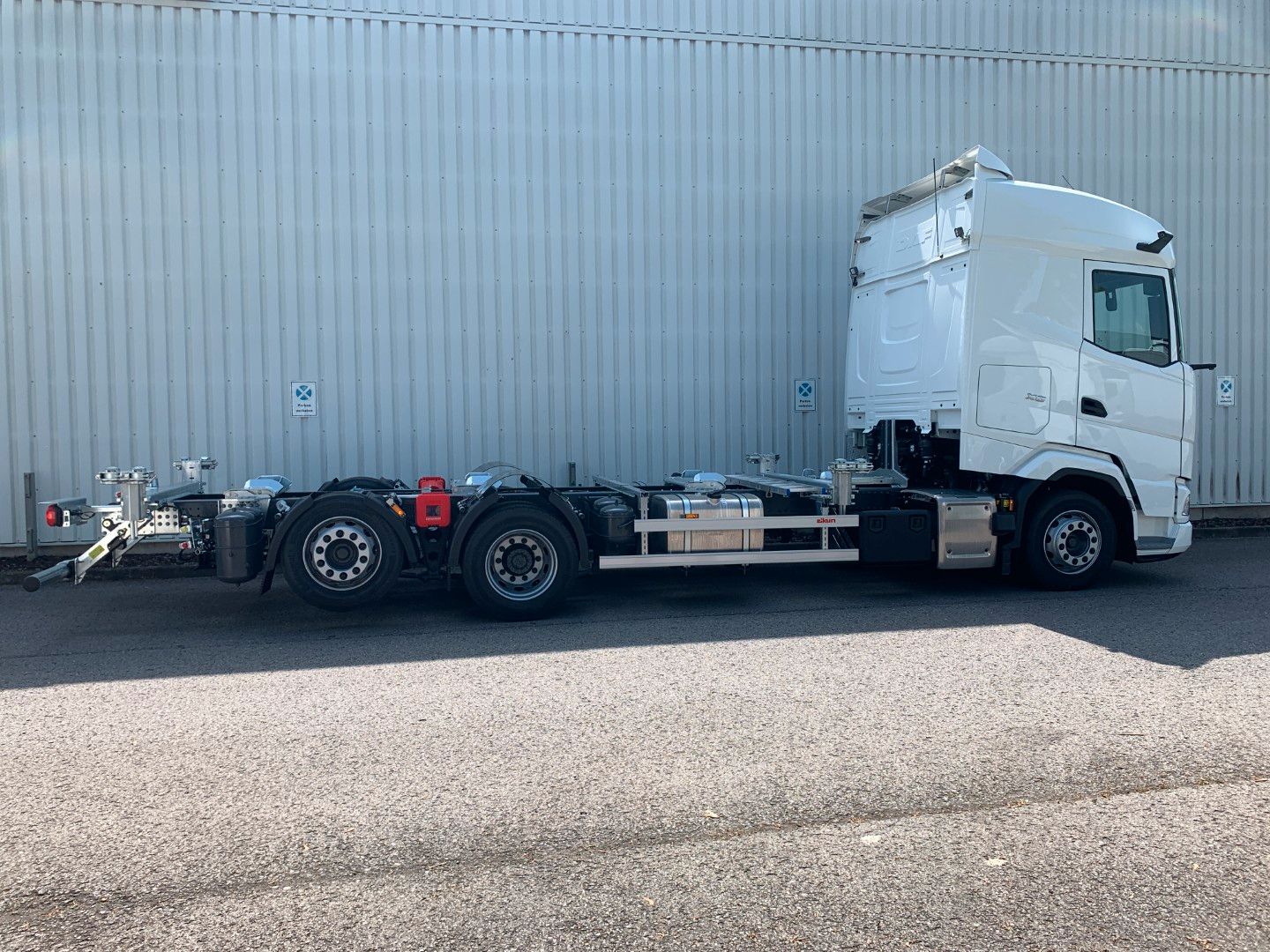 Fahrzeugabbildung DAF FAN XG 480 Maxiwechsler 1020-1320