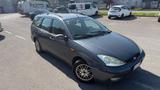Ford Focus 1.8i 16V cat SW Ghia - Ford Focus aus 2002: Kombi