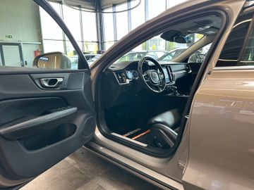 Volvo V60 *TÜV 328*KEYLESS*ACC*NAV*2-ZONEN*VirtualCo*