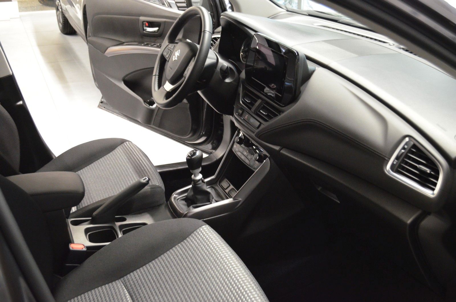 Fahrzeugabbildung Suzuki (SX4) S-Cross 1.4 BOOSTERJET Hybrid Comfort