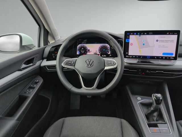 Golf 1.5 TSI FACELIFT AHK+HEAD-UP+RFK+ACC+NAVI.+