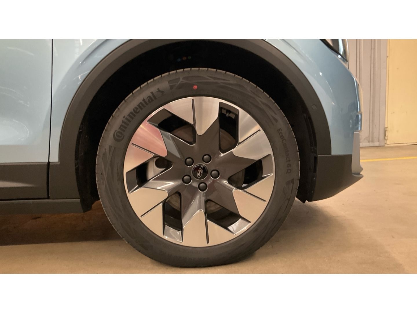 Fahrzeugabbildung Ford Explorer Premium AWD HUD Panorama Navi