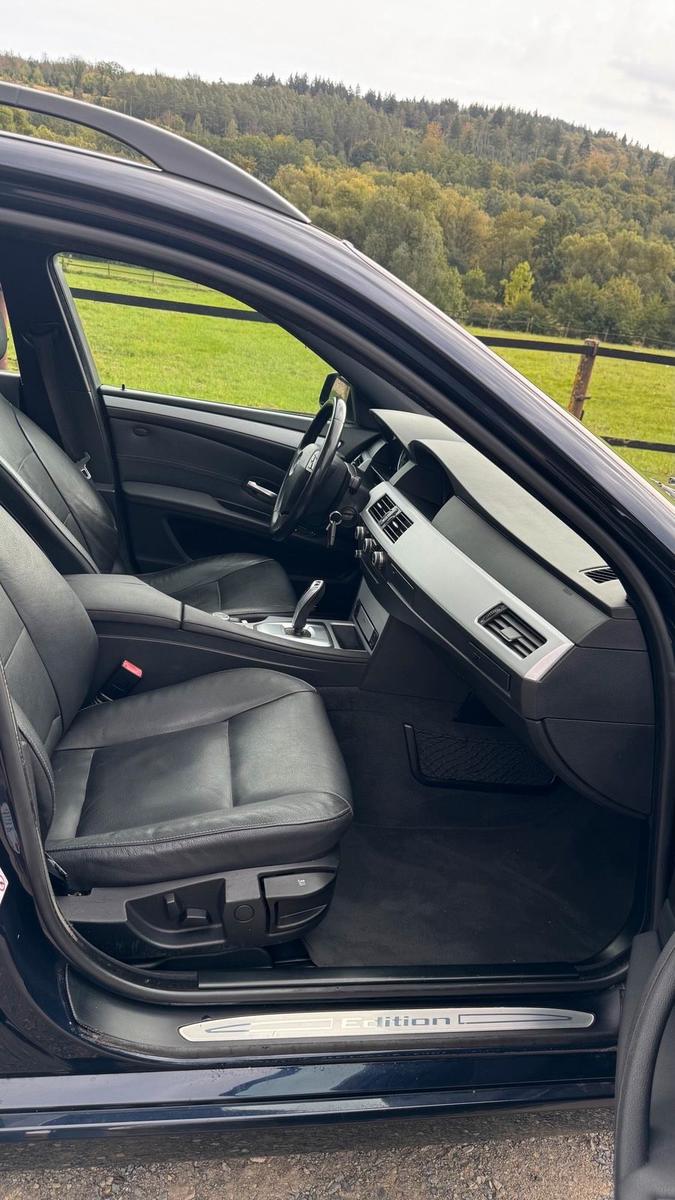BMW 520 2010 — photo 12