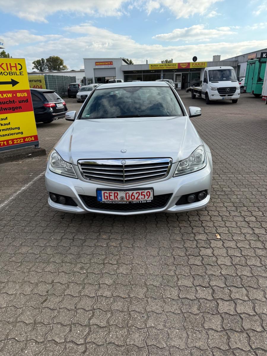 Mercedes-Benz C 200 C -Klasse Lim. C 200 CGI BlueEfficiency