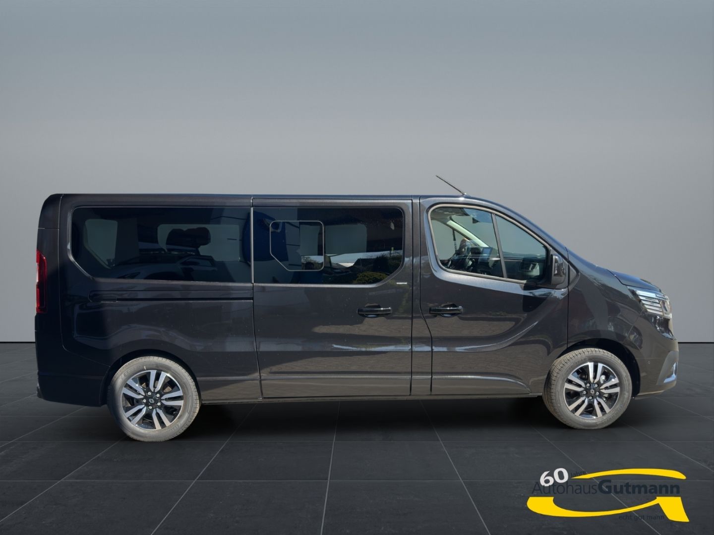 Fahrzeugabbildung Renault Trafic Combi L2H1 SpaceClass 2.0 dCi 170 EDC 8-S