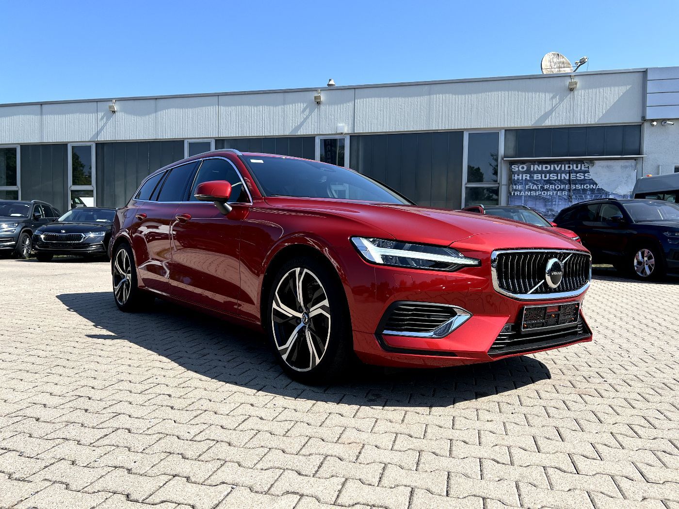 Volvo V60 Kombi Ultimate Bright Recharge LED Nav Leder foto 6