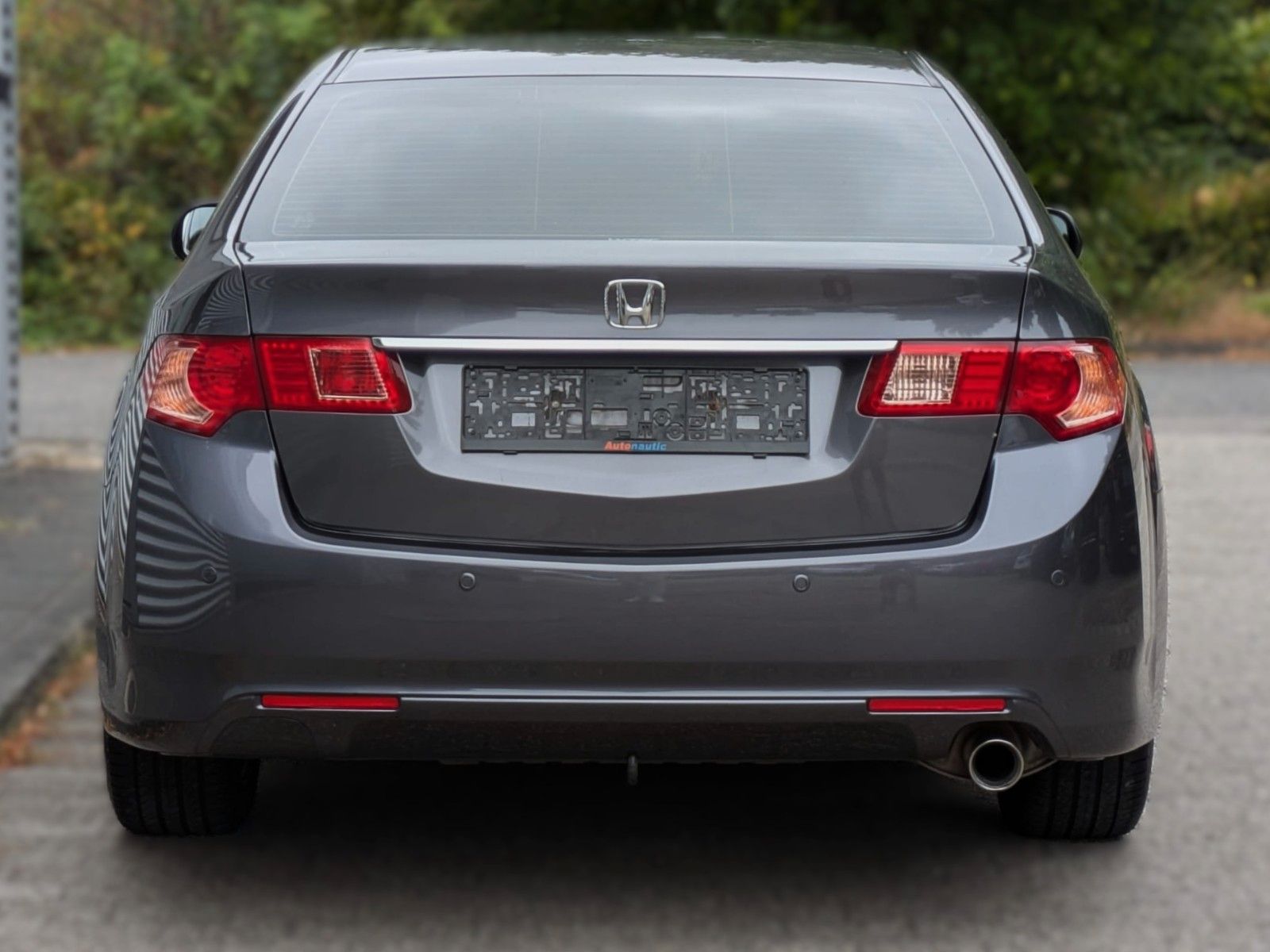 Fahrzeugabbildung Honda Accord 2.0i KLIMAAUT SITZHEIZUNG XENON GARANTIE!