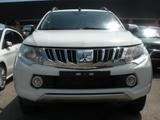 Mitsubishi L200 2.4 DI-D/181CV Double Cab Sparta - Mitsubishi L200: Cab