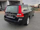 Volvo V70 Kombi 2.0l D4 Scheckheft Zr. gew. HU NEU - Volvo V70: L
