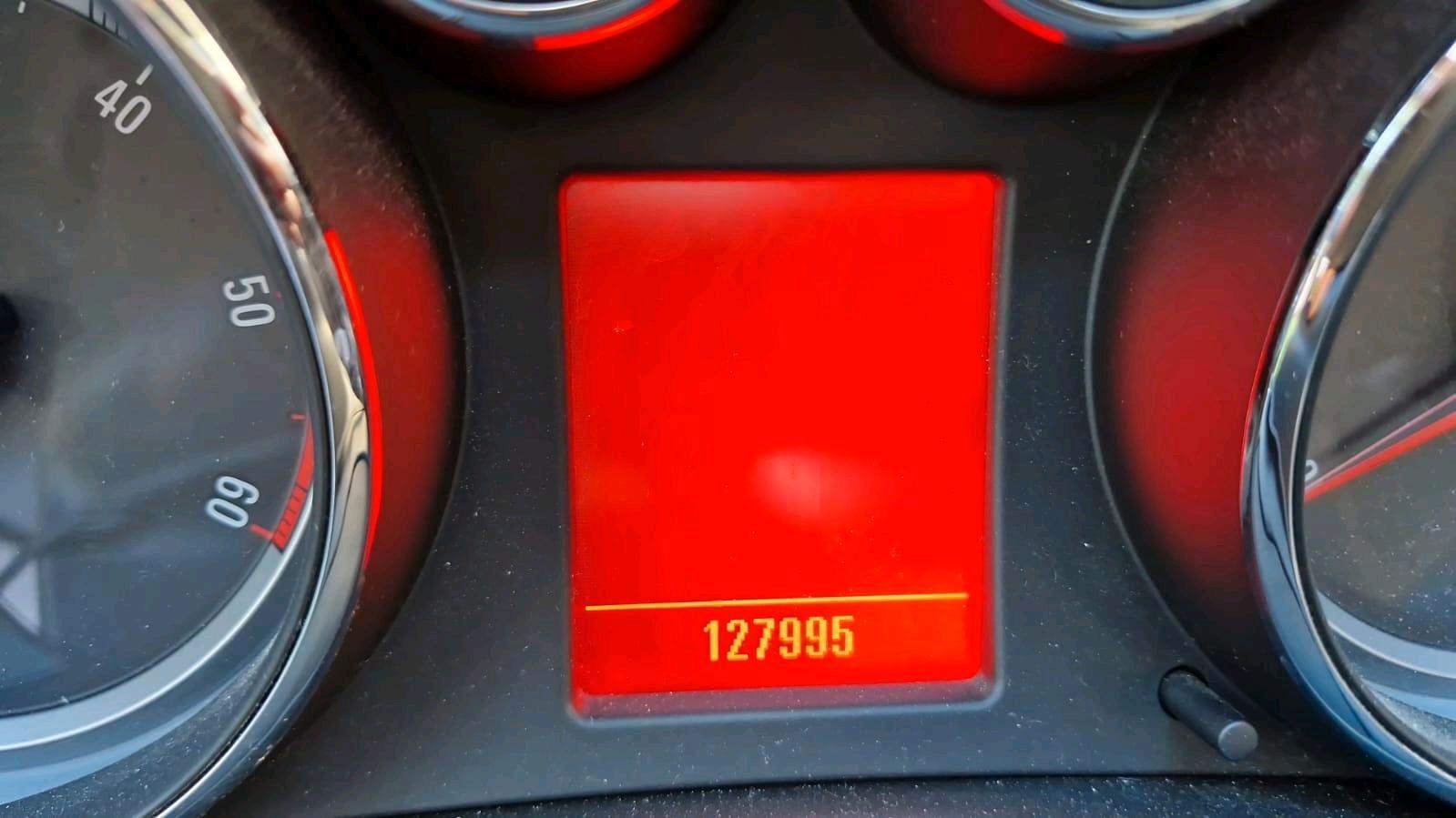 Opel Insignia 2010 — photo 6
