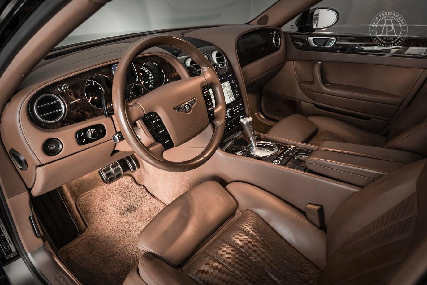 Bentley Continental Flying Spur 6.0 W12 560hp