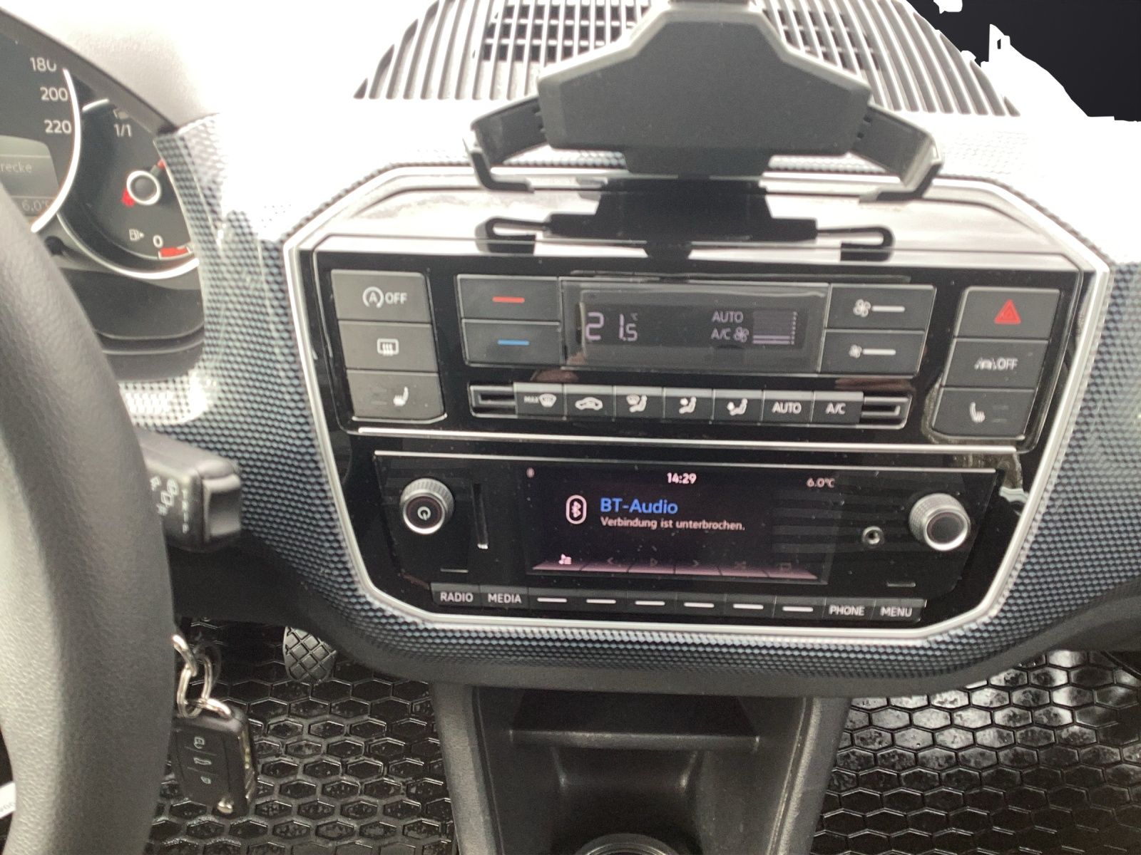 Fahrzeugabbildung Volkswagen up! 1.0 Basis Climatronic DAB GRA RFK SH