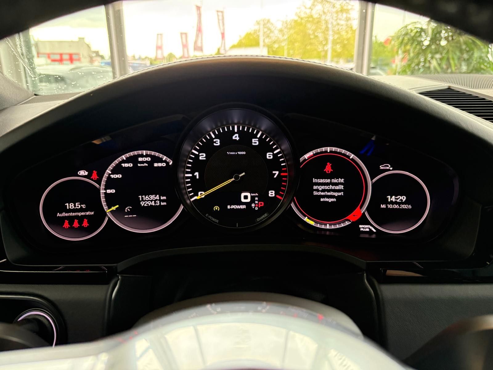 Fahrzeugabbildung Porsche Cayenne Coupe E-Hybrid/Platinum Edition