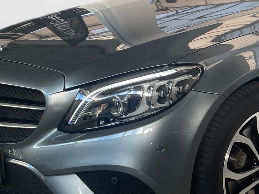 Fahrzeugabbildung Mercedes-Benz C 300 T Avantg. Night ACC Pano 360° Airmatic LED