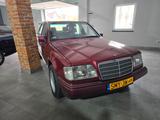 Mercedes-Benz E 200 W 124 E200 W124 - gebrauchte Mercedes-Benz E 200 aus dem Jahr 1993