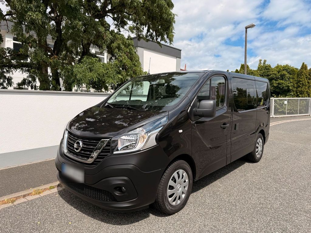 Image of Nissan NV300