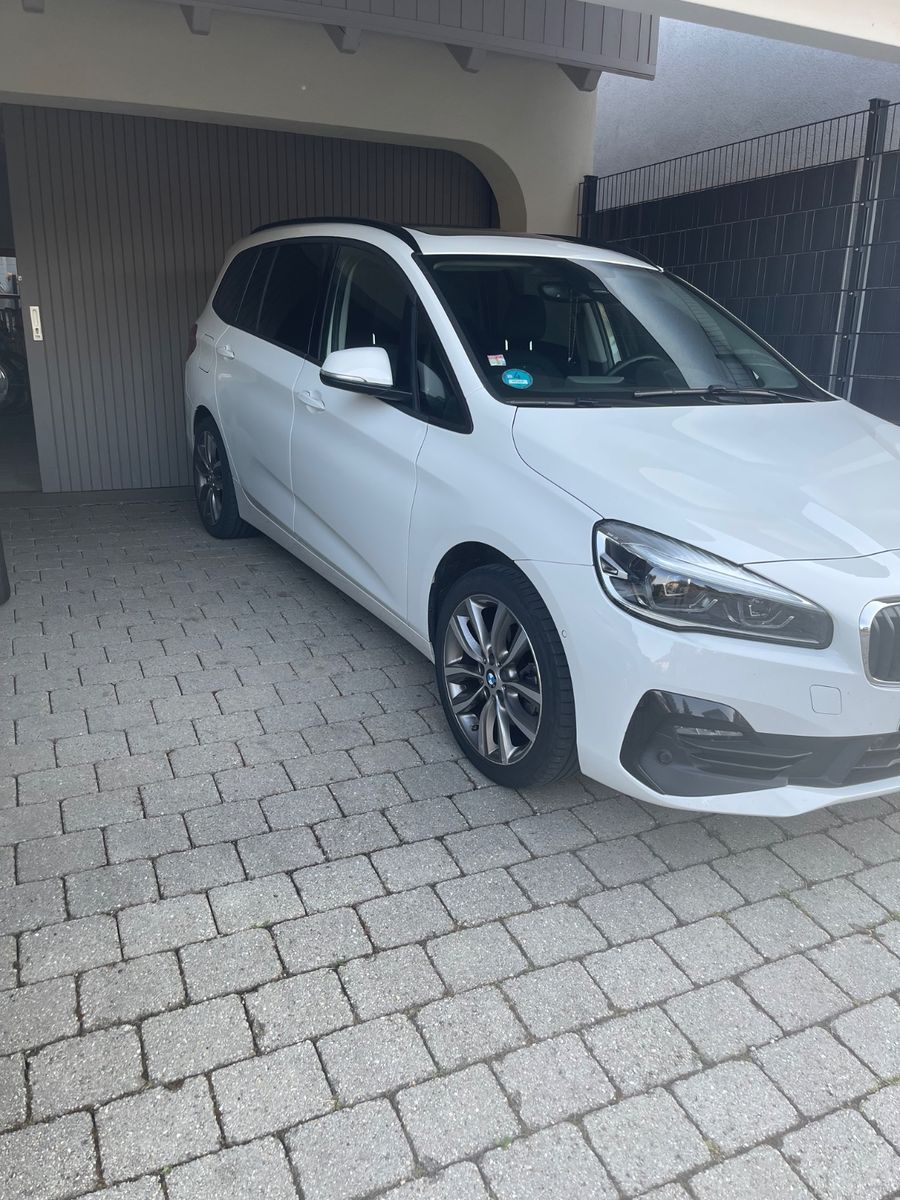 BMW 218 Gran Tourer 218i Advantage Advantage
