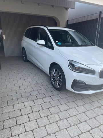 BMW 218 Gran Tourer 218i Advantage Advantage