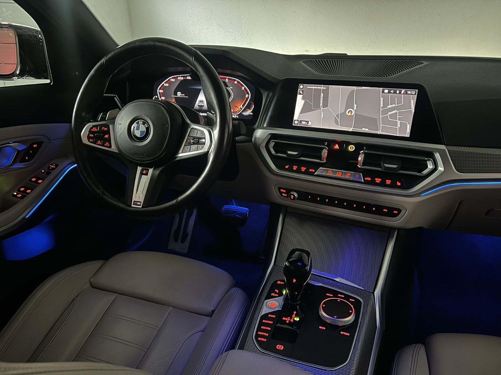 Fahrzeugabbildung BMW 330 d Lim. M SPORT/LASER/H&K/HuD/ACC/eGSD/LIVE