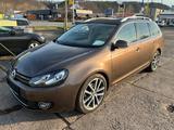 Volkswagen Golf 1.4 TSI**TOP OPTIK** - mit Benzin-Antrieb: Braun, Alcantara, Kombi, mit Klimaanlage