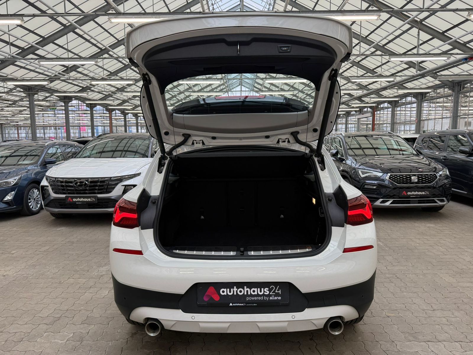 BMW X2 sDrive 20i LED|ParkPilot|Bluetooth|DAB foto 6