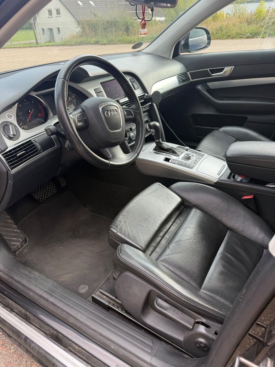 Audi Quattro 2011 — photo 9