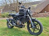 Husqvarna Svartpilen 701 - HUSQVARNA SVARTPILEN 701