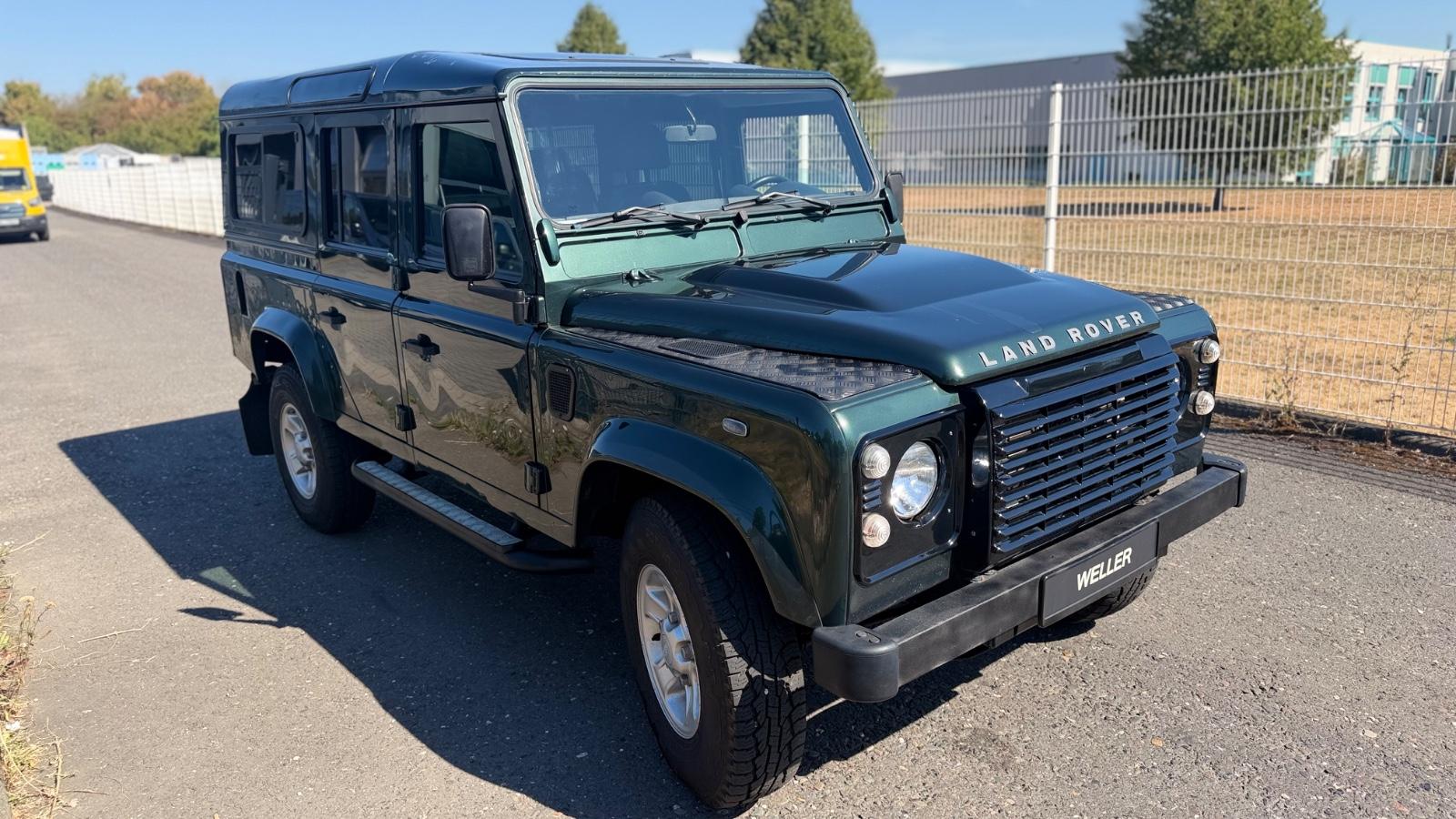Land Rover Defender 110 Station Wagon 2.4 TD4 | 122 ch | BVM | Sièges sport chauffants | Attelage | Pare-brise chauffant | Jantes alliage