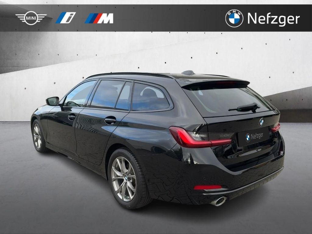 BMW 320 d Touring PDC Live Cockpit Professional foto 3