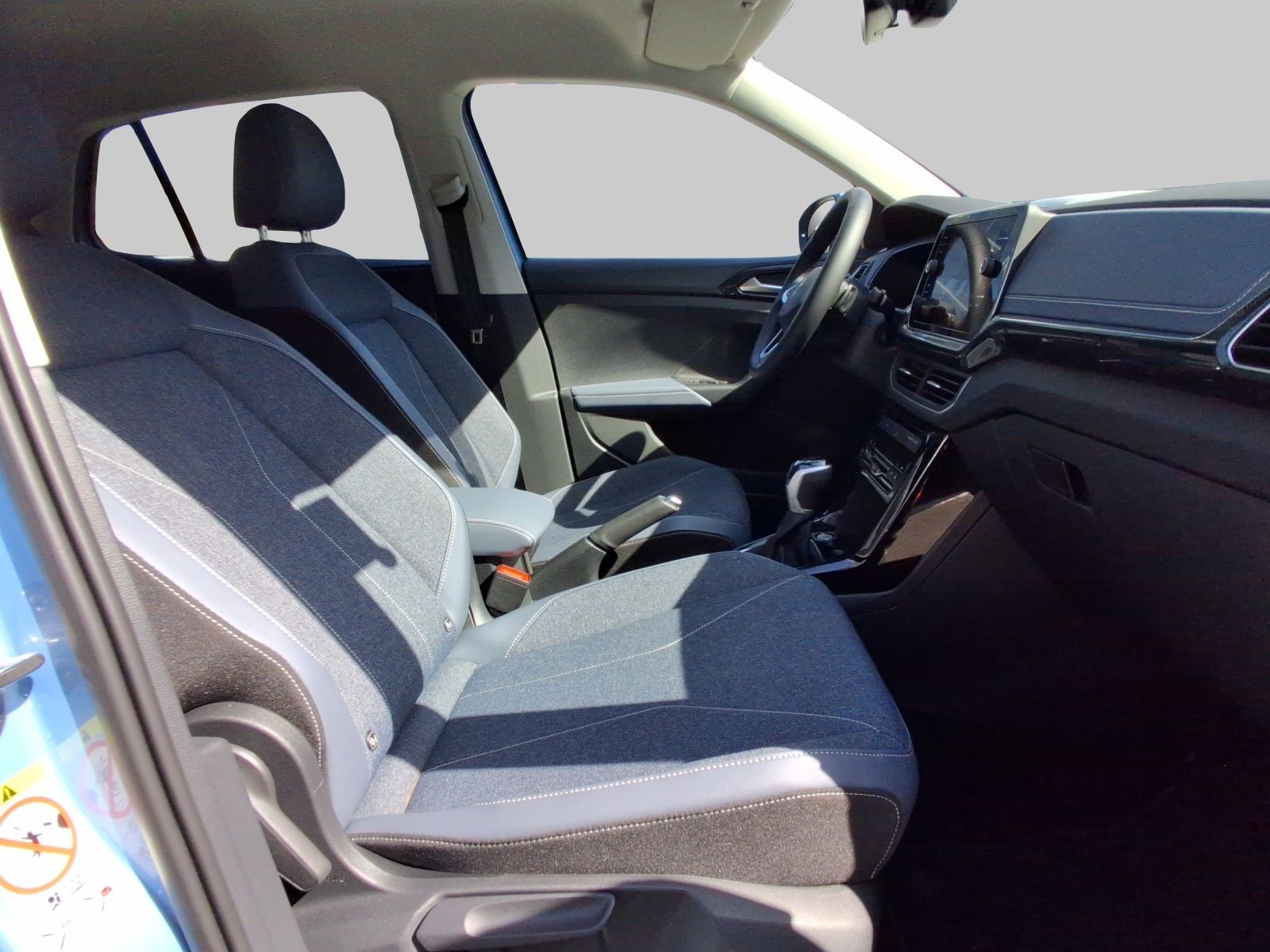 Volkswagen T-Cross 1.5 TSI DSG STYLE LM18 ASSIST AHK KEYLES foto 4