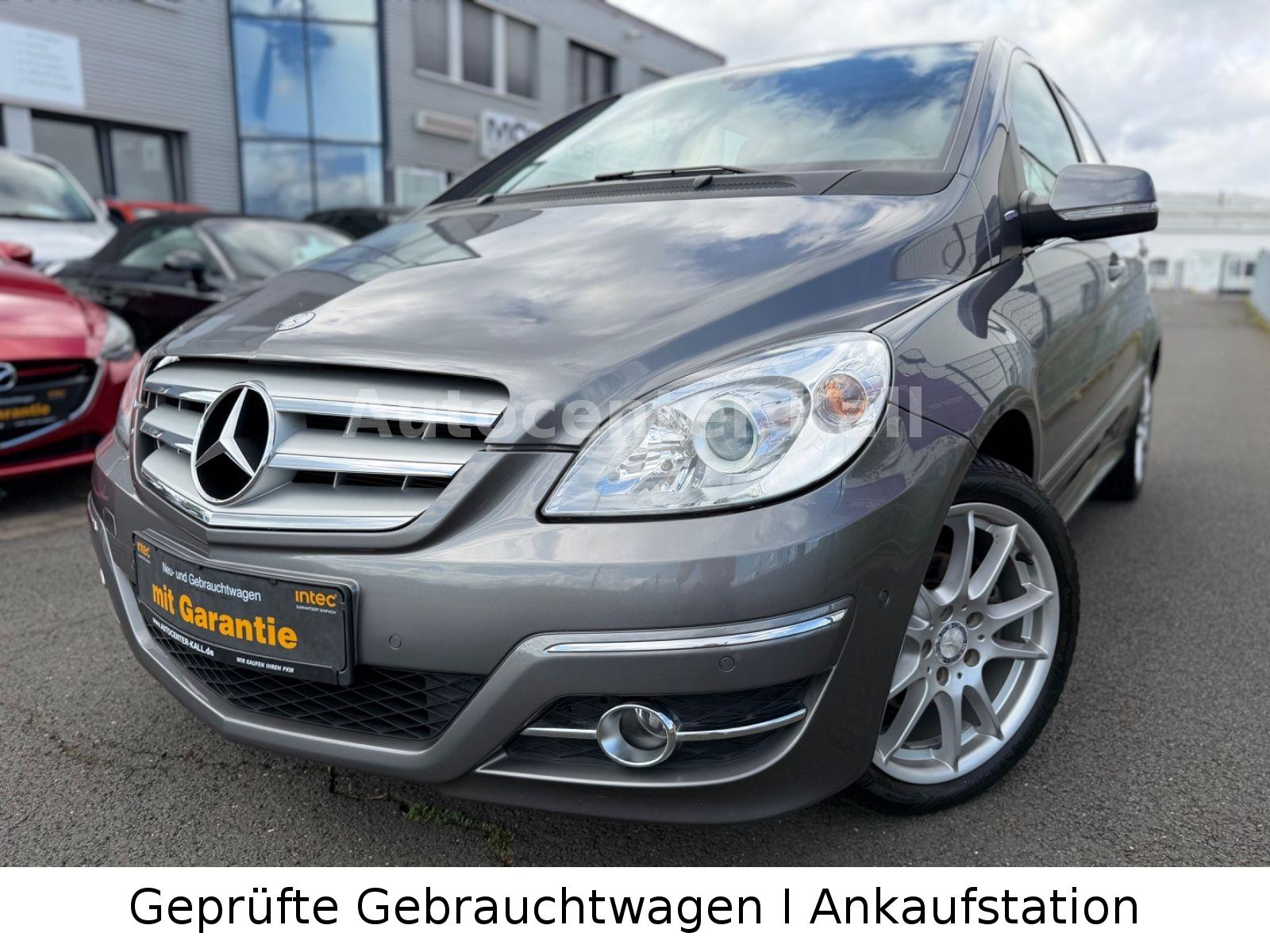 Mercedes-Benz B 180 TEILLEDER NAVI 2.HAND SCHIEBEDACH