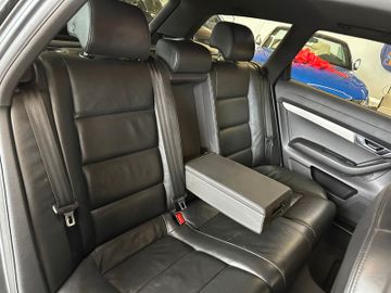 Audi A6 Avant 3.0 TDI quattro *Sline*BiXenon*AHK*