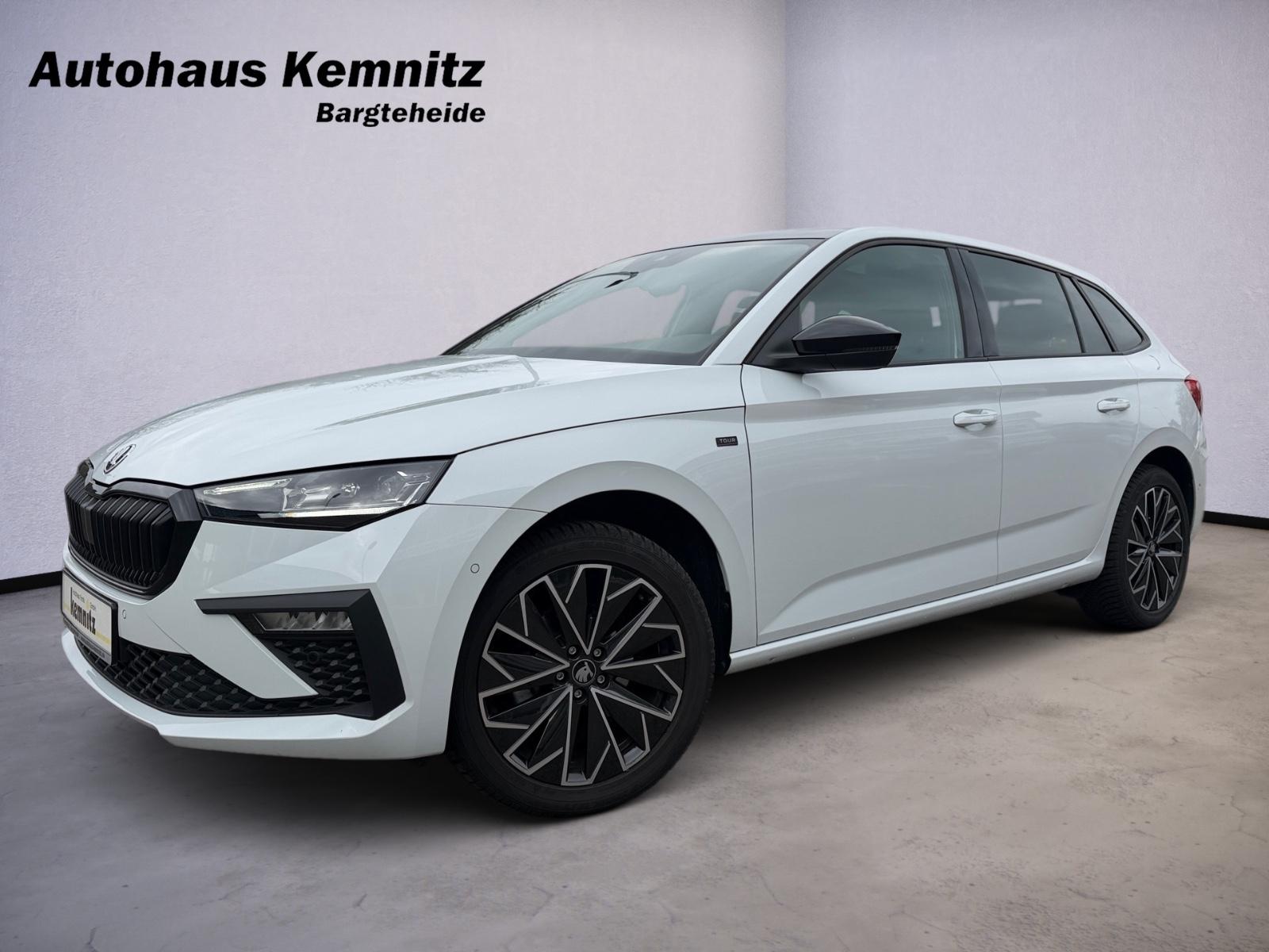 Skoda Scala Selection AHK Matrix PANO ACC Allw. BLACK