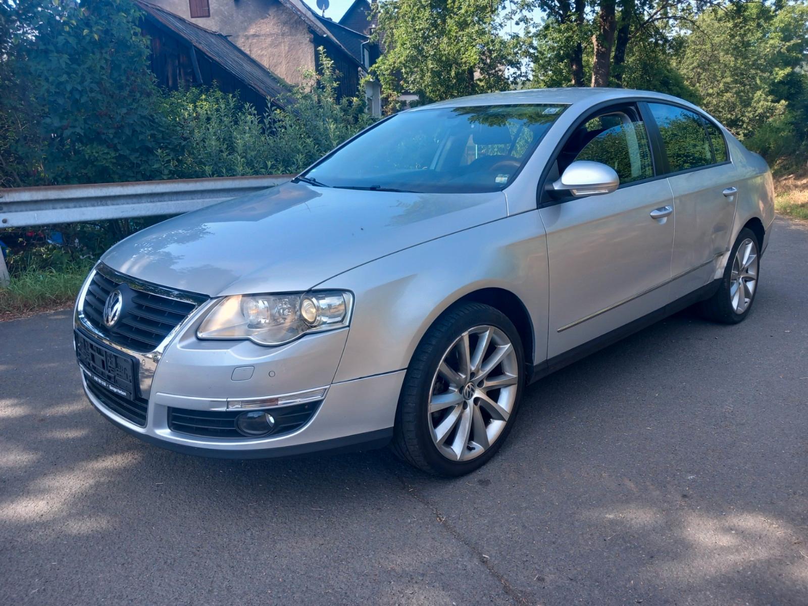 Volkswagen Passat 2.0i Lim. Sportline*Klima*Leder*TÜV 10/26