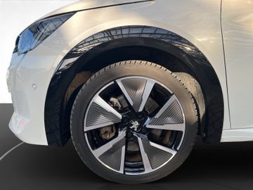 Peugeot 208 e GT Pack 136 50kWh Navi+SHZ+RFK+Carplay+LM