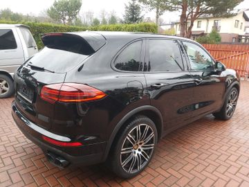 Porsche Cayenne - 3