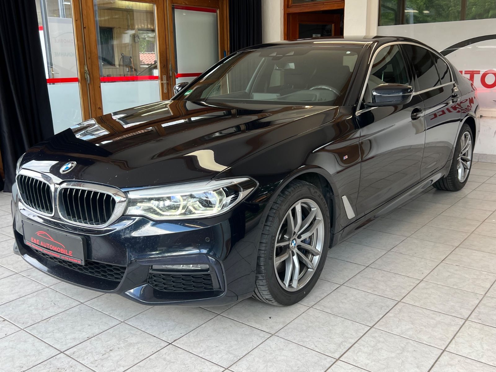 BMW 530 d xDrive M Sport |HUD|LED|R-CAM|LEDER|TEMPO|