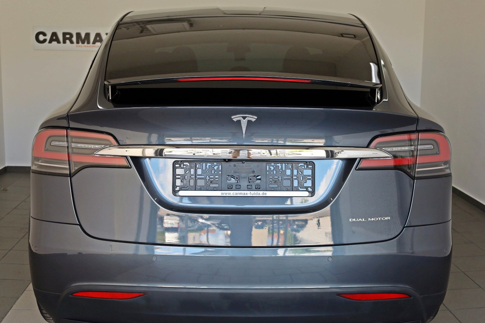 Fahrzeugabbildung Tesla Model X Long Range 100kWh 562CV,SH,Kamera,Pano