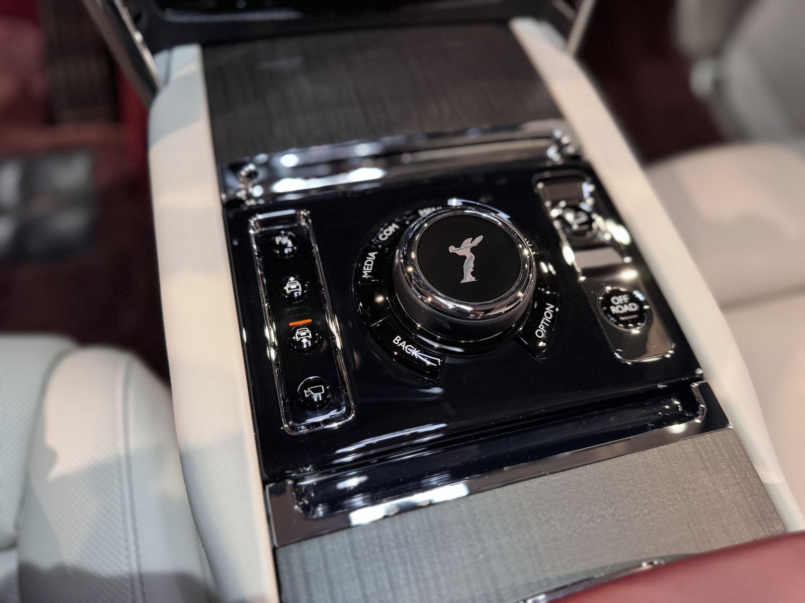 Rolls-Royce Cullinan 24Zoll*große Inspektion neu*tolle Optik foto 17