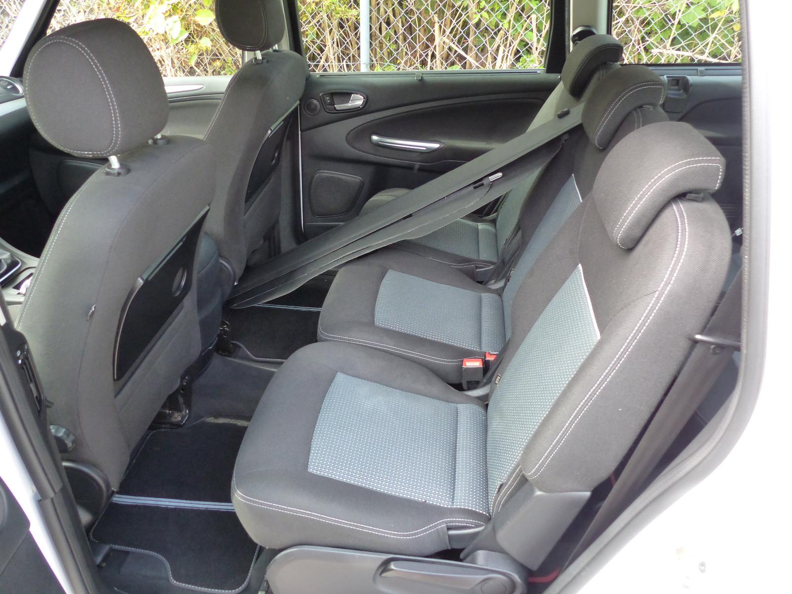 Ford Galaxy 2014 — photo 11