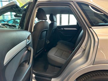 Audi Q3 sport quattro *TOTWASSIST*LED*NAVI*AHK*KAM*