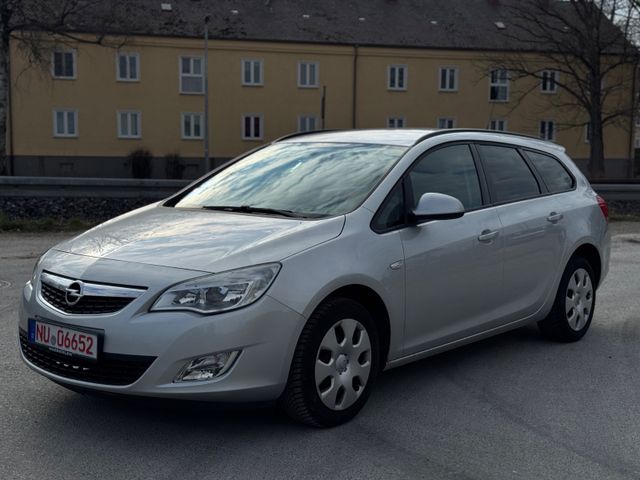 Opel Astra J Sports Tourer Design Edition 1.6 TÜV2026