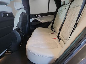 BMW X5 - 11