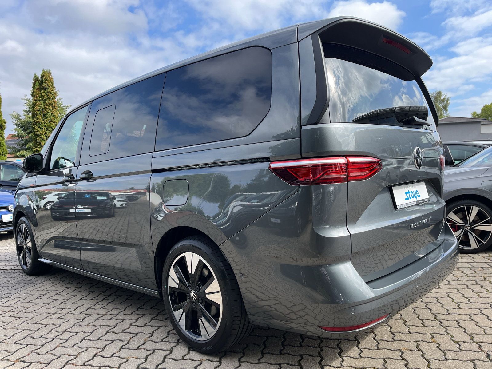 T7 Multivan Life lang TDi DSG 7S Navi Marix AZV