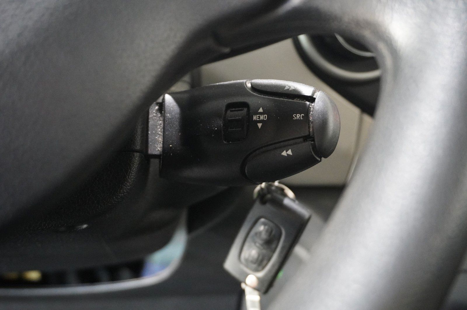Fahrzeugabbildung Citroën Berlingo Kombi 1.6 HDI SELECTION 5-SITZ KLIMA/SH