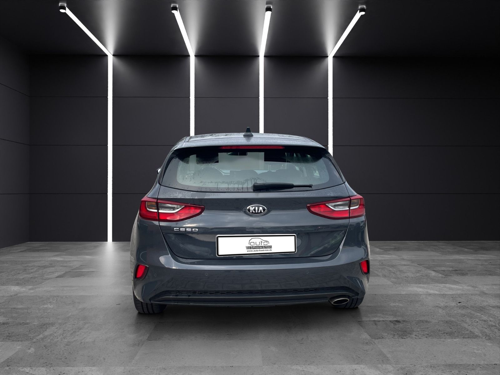 Fahrzeugabbildung Kia ceed*Apple CarPlay*Emotion Paket*Winter Paket