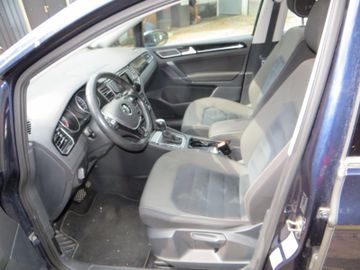Volkswagen Golf - 9
