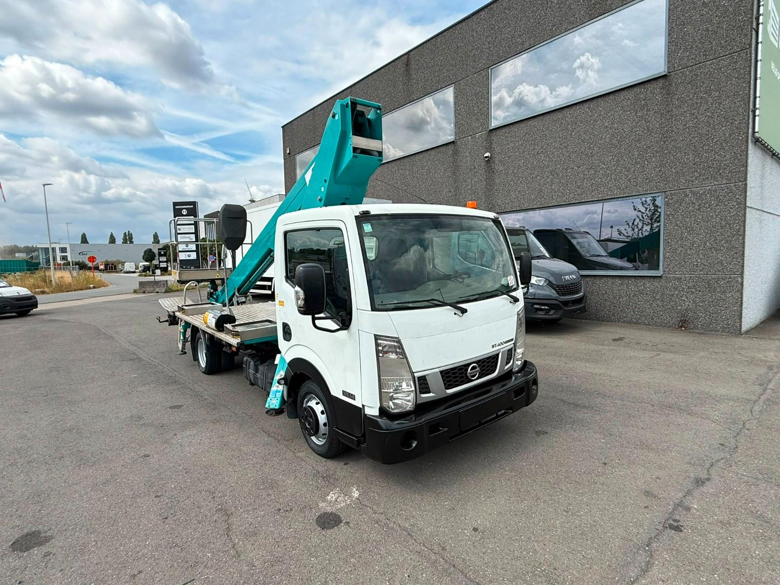 Nissan Hoogtewerker ( Stock ID 64657)