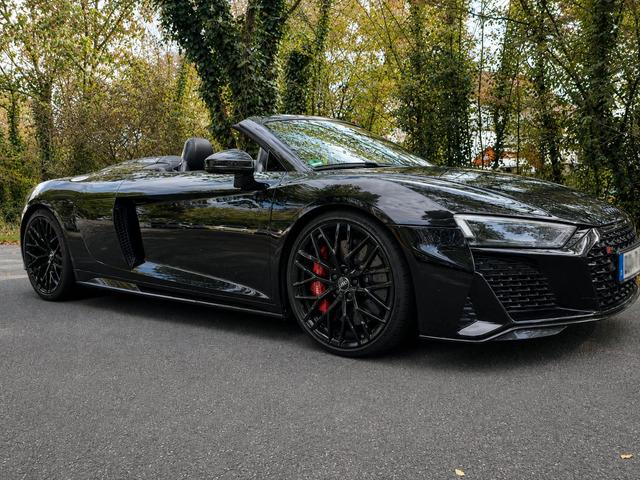 Audi R8 5.2 FSI performance S tron. quat. Spyder -
