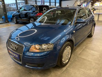 Audi A3 1.6 FSI Attraction *KLIMA*SHZ*BLUETOOTH*